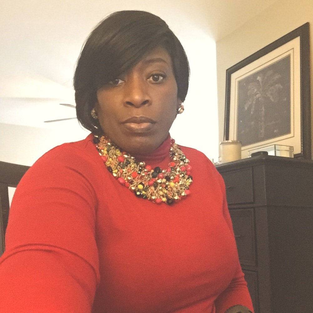 Meet your Posher, Qween